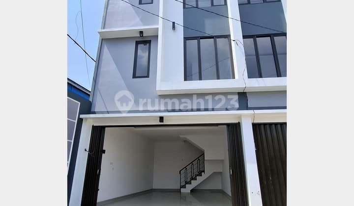 Ruko Baru Siap Huni di pinggir jalan 10 menit ke LRT&Tol Cibubur