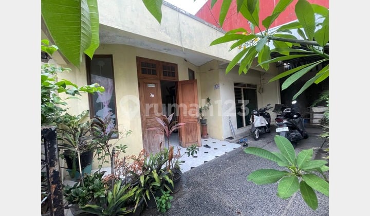 DIJUAL CEPAT RUMAH DEKAT PASAR KOLOMBO UGM UNY JAKAL SLEMAN JOGJA