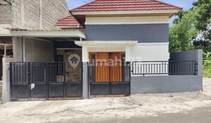 RUMAH MINIMALIS MURAH DEKAT KAMPUS UII JAKAL KM 13 VIEW MERAPI