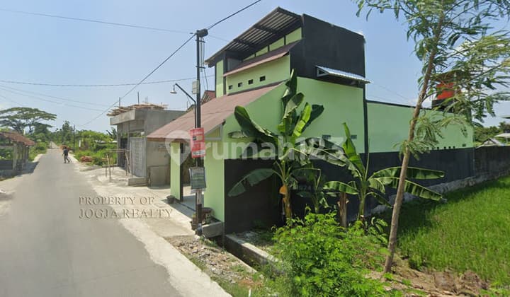 FOR SALE FAST KOST AND MAIN HOUSE NEAR ISI YOGYAKARTA CAMPUS
