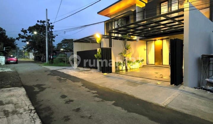 RUMAH MEWAH FULLY FURNISHED DEKAT STADION MAGUWOHARJO SLEMAN