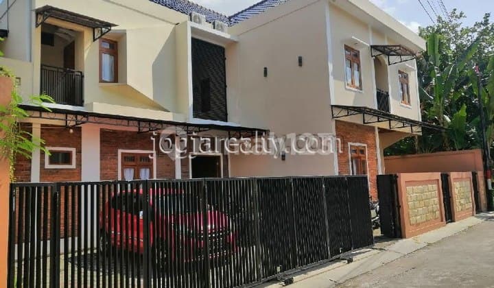 DIJUAL CEPAT KOST DAN RUMAH INDUK DEKAT KAMPUS UGM JOGJA