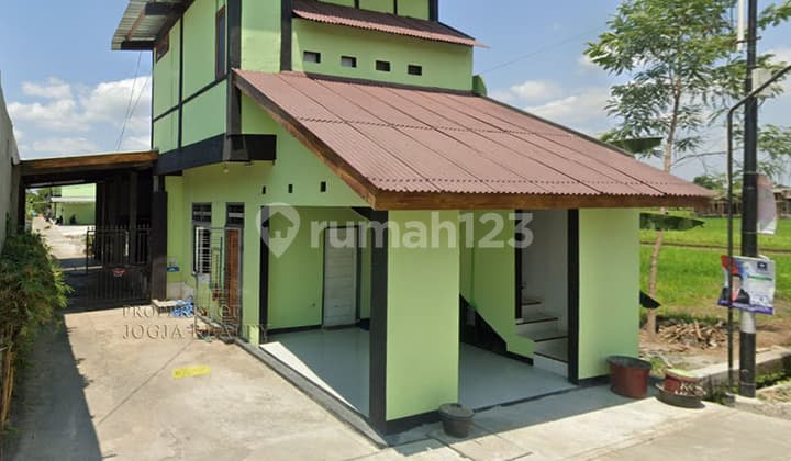 FOR SALE QUICKLY BOARDING HOUSE AND MAIN HOUSE NEAR YOGYAKARTA CAMPUS