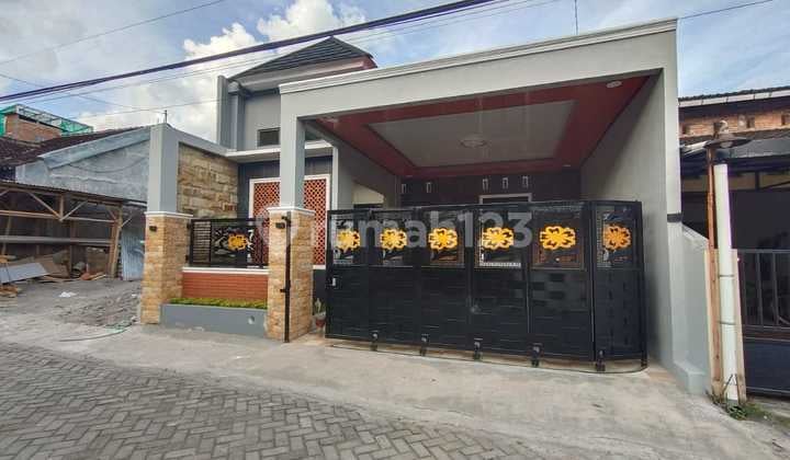 Rumah Mewah 1 Lantai Siap Huni Sleman Jogja 23 Min Dekat ke Ugm