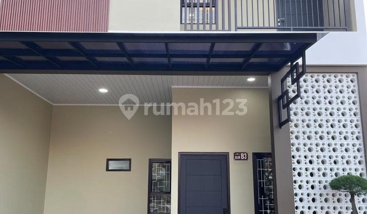 Rumah 2 Lantai Bagus SHM di Jln Raya Ahmad Dahlan Beji Depok