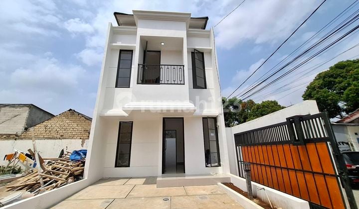 Rumah 2lantai Dekat Margonda Dan Pintu Tol Cilasak Depok