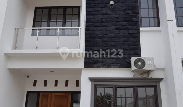Nice Affordable 2-Story House Near Cisalak Toll Gate