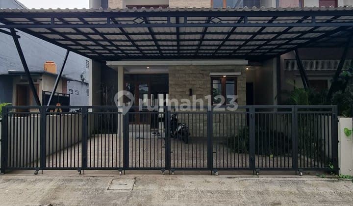Rumah Bagus 2 Lantai di Jagakarsa, Jakarta Selatan