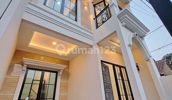 2-Storey House with Good SHM near Depok Kalimulya Station.