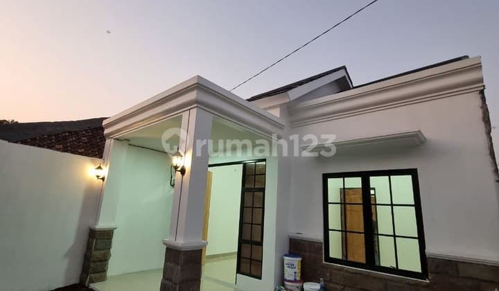 Rumah Bagus Unfurnished SHM di Jl Kampung Sawah, Dekat Stasiun Depok
