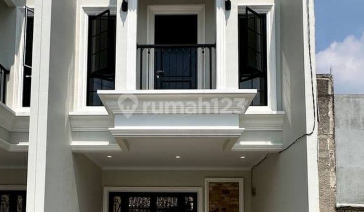 2-story house near Indonesia University in Beji, Depok