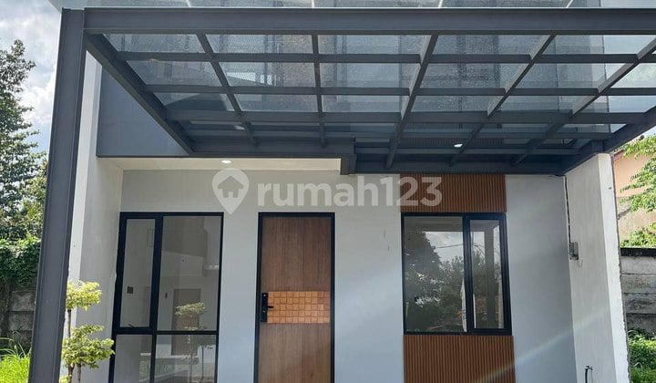 Rumah 2 Lantai Desain Modern Bagus Dekat Stasiun Bogor