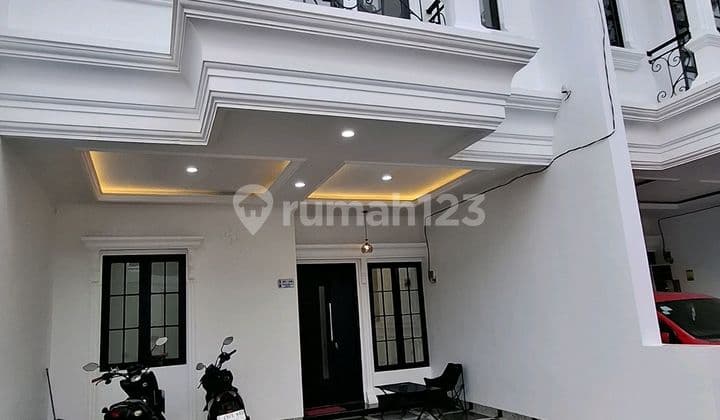 Rumah Bagus Dekat Stasiun Depok Baru