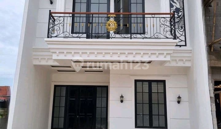 Rumah Desain 2lantai American Clasik Di Depok Dekat Ui