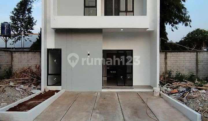 2-Story House, Good SHM, East Facing, Near Depok Station