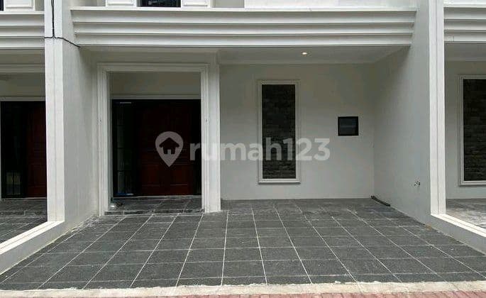 Ready Stock House Near Depok Baru Station and Depok City Center
