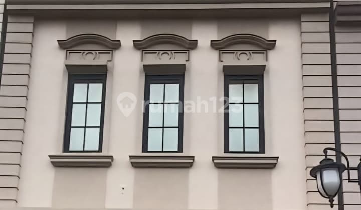 Sewa Ruko Osaka Pik2 Semi Furnish Depan Jalan Raya Cocok Segala Usaha