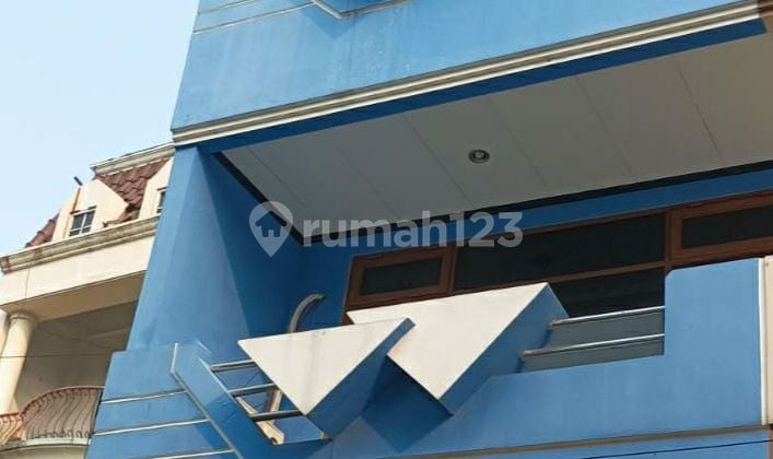 Rumah di Pasar Baru Rumah di Pasar Baru