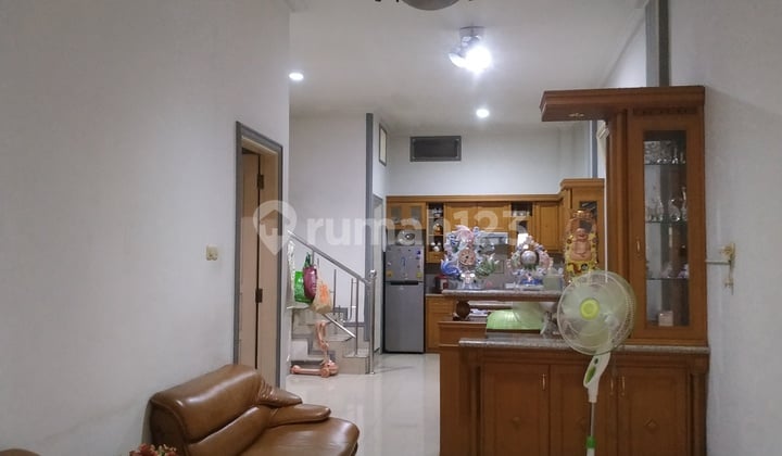 4-Story House, Semi-Furnished in Pademangan, North Jakarta