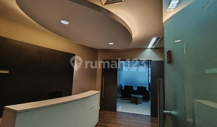 Gedung Kantor Lb 2.269 M2 Ada Lift & Basement Di Saharjo, Jaksel