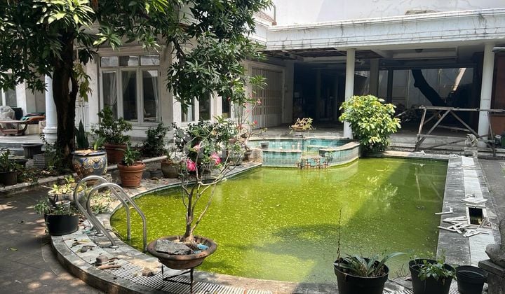 1,114 M2 House in Gunung Sahari, Central Jakarta