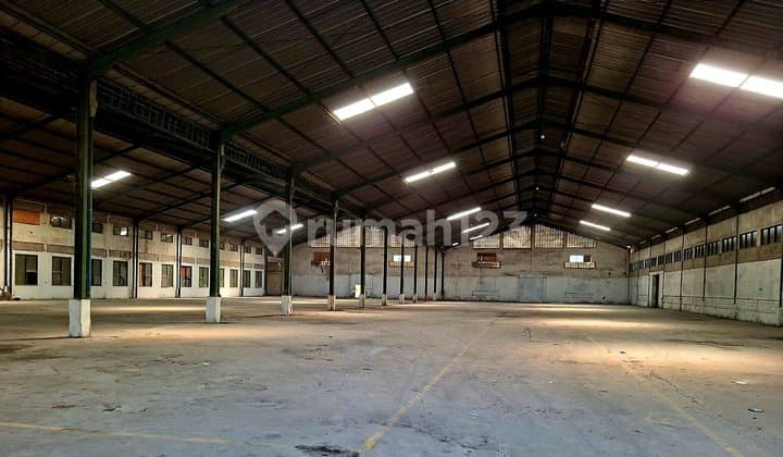 Good Strong Warehouse Ready to Live Gempol Pasuruan Strategic Near Toll Road
