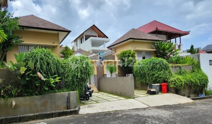 Cheap Stock 2 Unit Adjacent Villa Strategic Location Nusa Dua Bali
