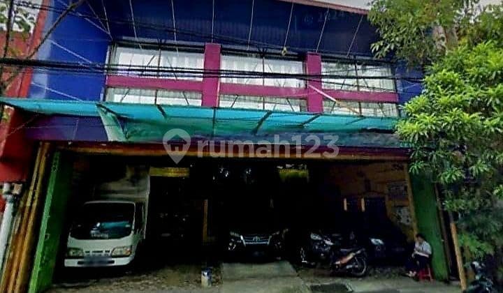 Rare Raya Kertajaya Ruko Surabaya, Suitable for Banks, Car Showrooms, Cafes, Offices, and Restaurants.