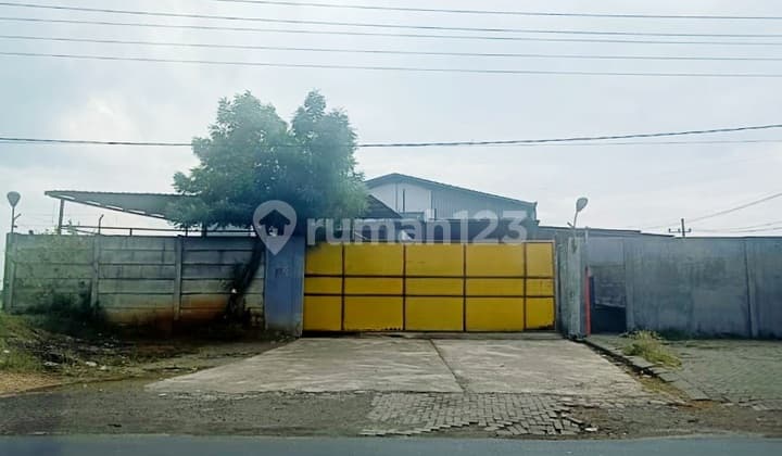 Cheap Warehouse on Kedamean Menganti Main Road, Gresik, Near Toll Road