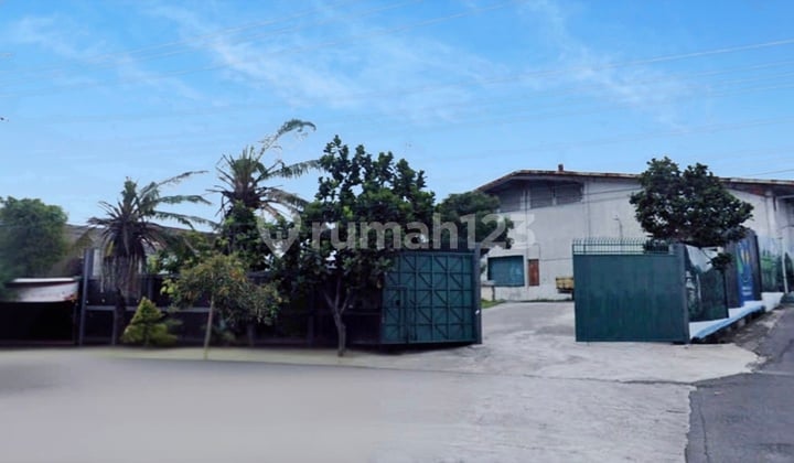 1 Ha Warehouse in Surakarta with SHM Certificate Near Toll Access