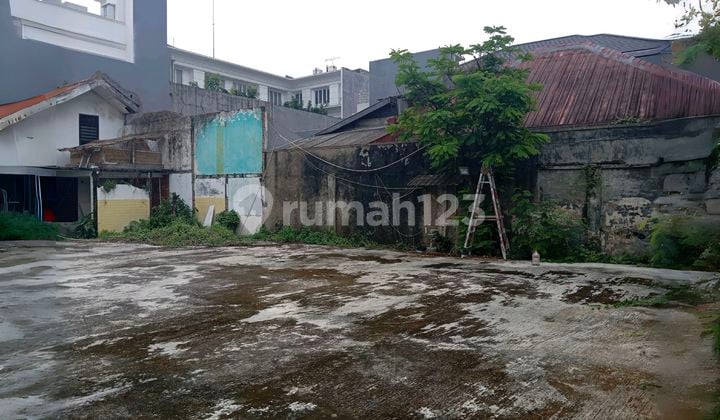 Kaveling 816m2 Menteng. Jakarta Pusat Belakang Gereja Katolik Saint Ignatius Loyola.