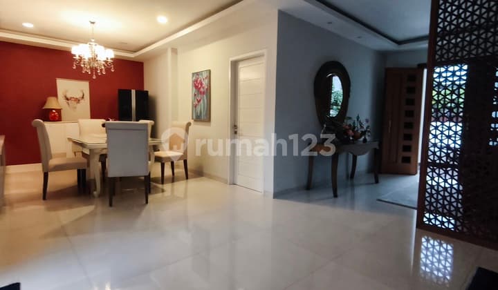 Rumah di Joglo 2 Lantai. SHM. Full Furnished. 4 Kamar Tidur.