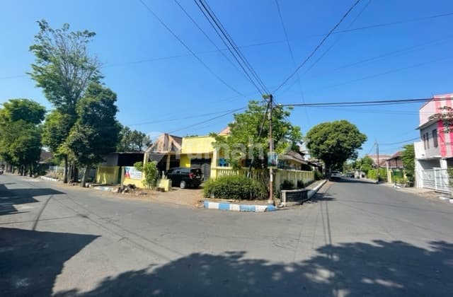 Rumah Dijual di Jl. Cokro Sujono Lumajang