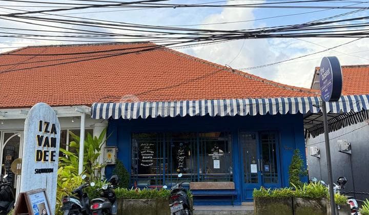 For Quick Sale: Cafe in Umalas Bali, New York City Style, Including Business