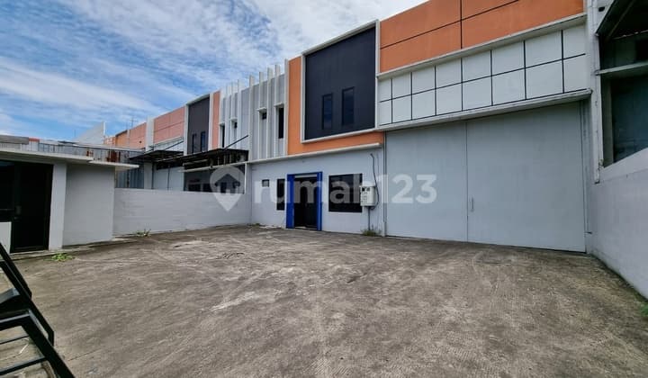 Gudang Atau Pabrik Kawasan Industri Delta Silicon Lippo Cikarang