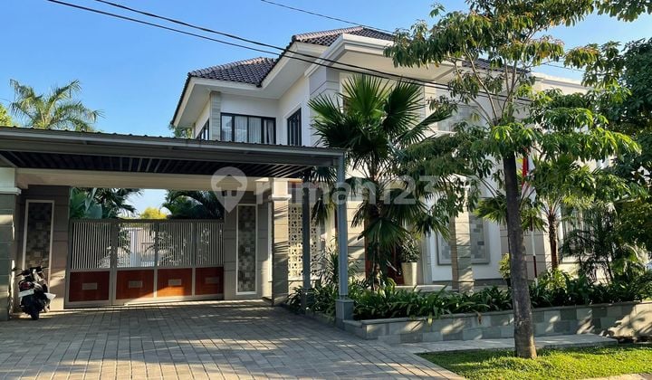 Dijual Rumah Cluster Taman Simpruk Swimming Pool Lippo Cikarang