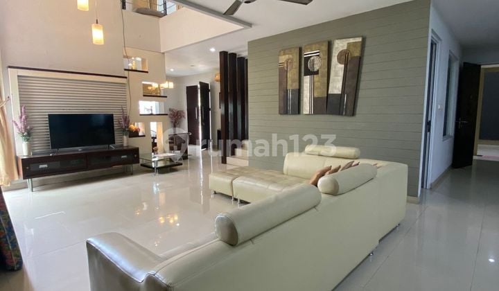 Disewakan Rumah Cluster Taman Beverly Lippo Cikarang