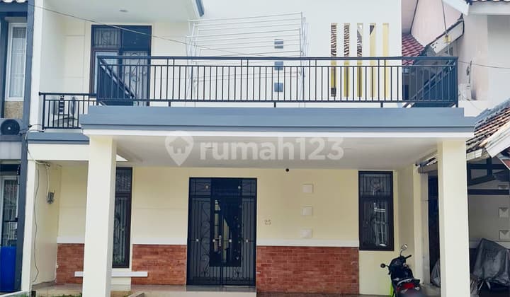 Sewa Rumah Full Furnished 4+1 KT Cluster Beverly Lippo Cikarang