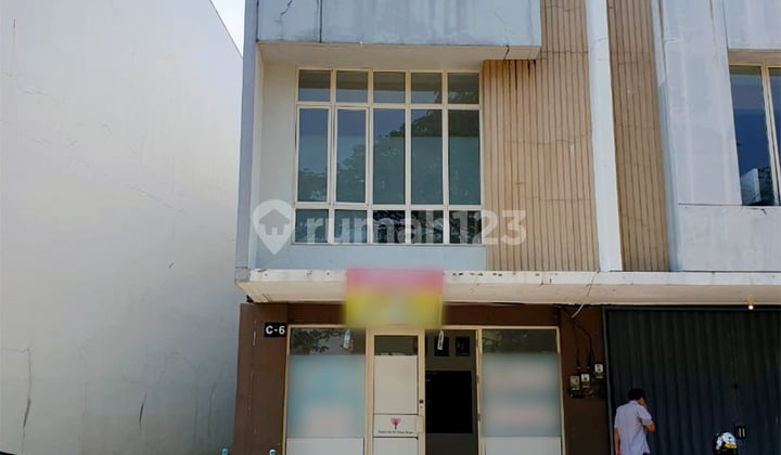 Disewakan Ruko Cosmo Siap Usaha 3 Lantai Strategis Lippo Cikarang