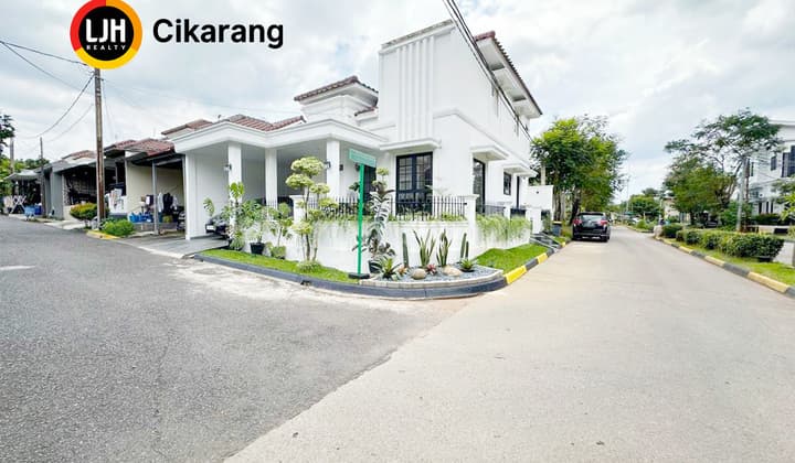 For Sale House in Acacia Garden Lippo Cikarang - Good, Ready to Occupy