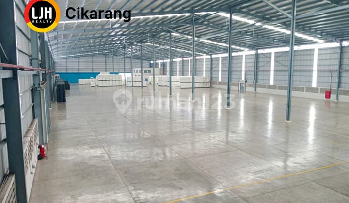 Rent Warehouse Area 5,812 M2 in Mm2100 Cikarang Industrial Area