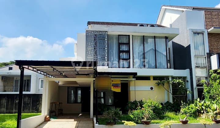 Rent a ready-to-occupy spacious house in the Vassa Wood Cluster, Lippo Cikarang