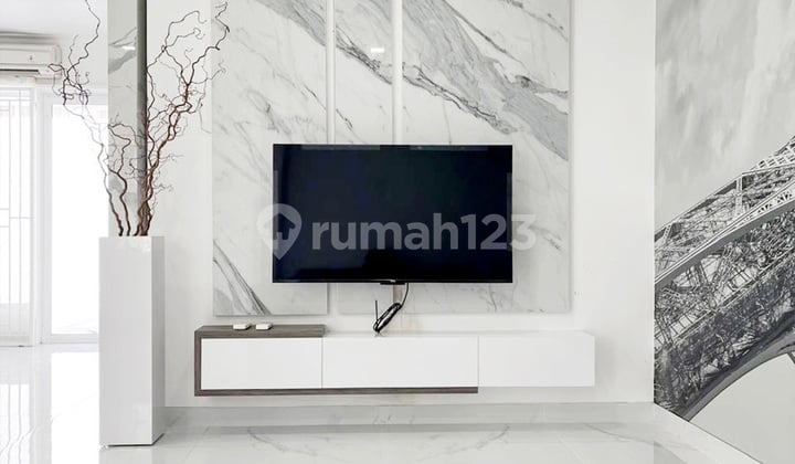 Rumah Cantik Fully Furnished Siap Huni di Vassa Terrace Lippo