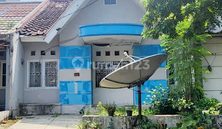 House for Sale, Large with 2+1 Bedrooms in Meadow Green Lippo Cikarang
