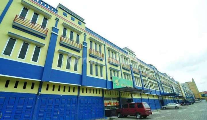 Ruko 3 Lantai Dijual – Strategis Dekat Jalan Utama