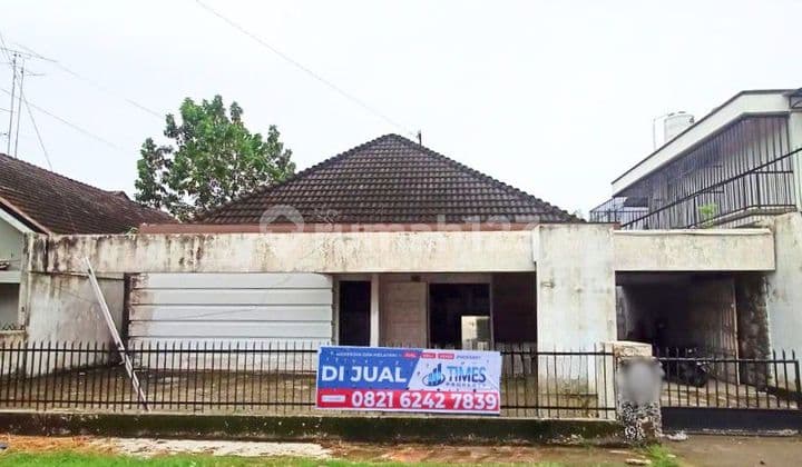 Rumah Tua Jl Sei Halaban Daerah Iskandar Muda 2 Lantai Shm Rumah Butuh Renovasi Selatan