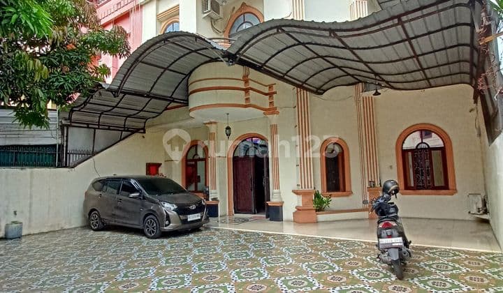 Rumah Luas Dan Lebar Di jalan Kangkung Medan