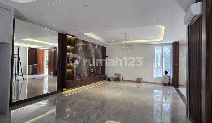 Villa Lux 2,5 Lantai Citraland Gama City