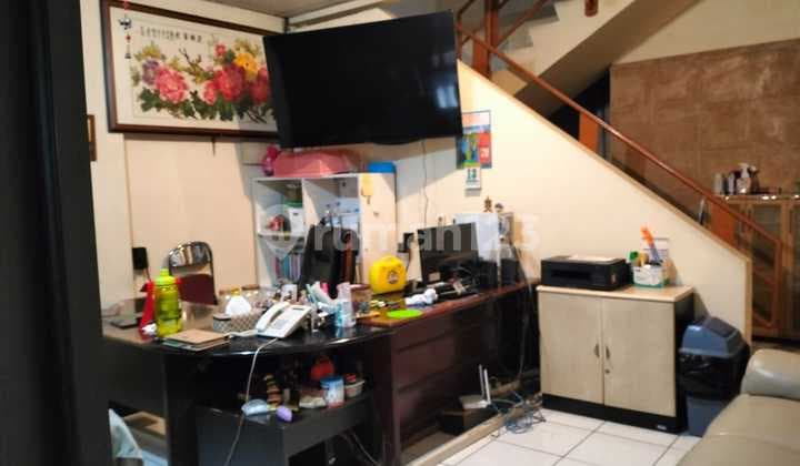 3.5-Storey Shophouse Facing Boulevard Street, North Jakarta