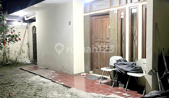 Rumah Klasik Terawat di Guntursari Buah Batu Bandung